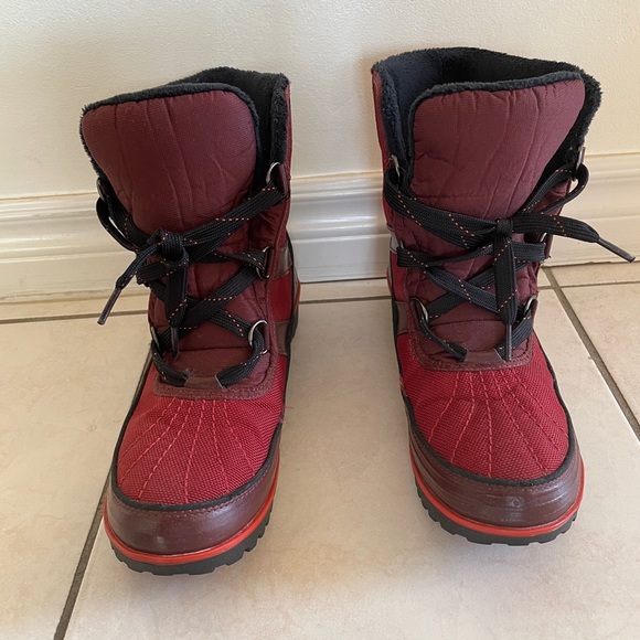Sorel Tivoli Women’s Winter Boots waterproof red mid-cut, size 10 US 41 EU - Picture 3 of 10